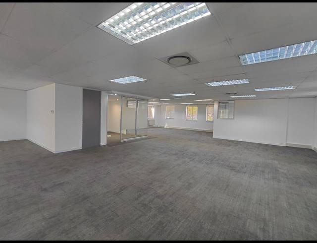 2,414M² OFFICE TO LET IN BRYANSTON